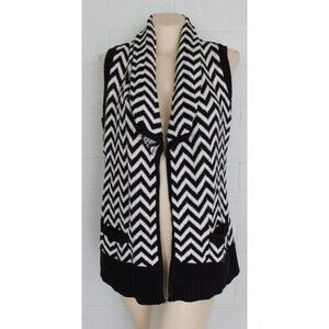 Chico's 0 Small 4 6 Black White Chevron Open Knit Sweater Vest